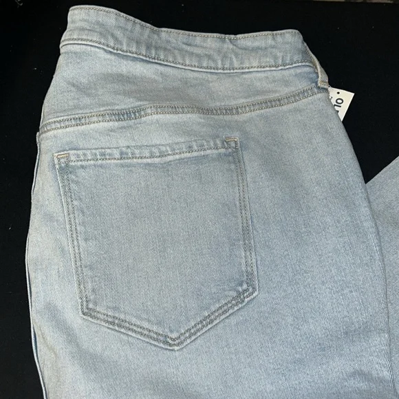 NWT Old Navy Higher High-Waisted Cut-Off Flare Jeans - Picture 4 of 8